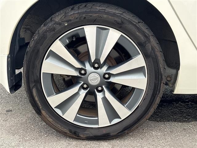 Nissan LEAF 2017 7531036-10