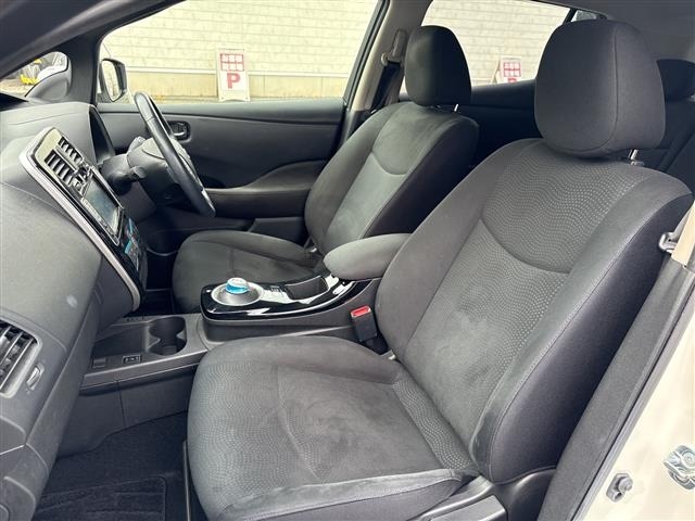 Nissan LEAF 2017 7531036-4