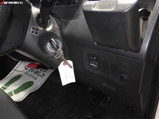 Toyota LITEACE VAN 2013 7536085-7