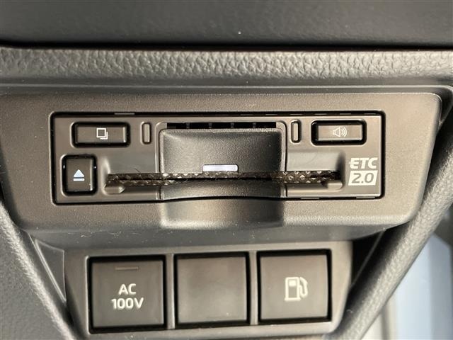 Toyota PRIUS 2023 7525947-9