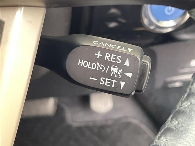 Toyota PRIUS 2017 7526043-8