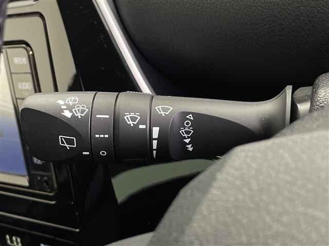 Toyota PRIUS 2019 7526088-1
