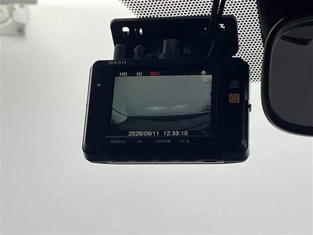Toyota PRIUS 2019 7526088-16