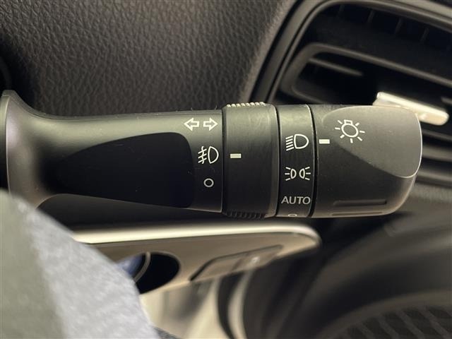 Toyota PRIUS 2019 7526088-3
