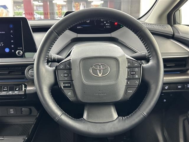 Toyota PRIUS 2023 7526221-8