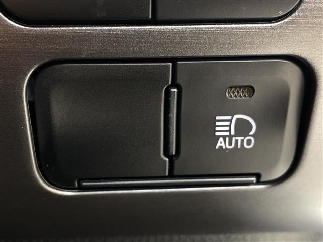 Toyota PRIUS 2022 7526287-10