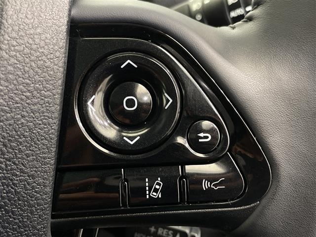 Toyota PRIUS 2022 7526287-3
