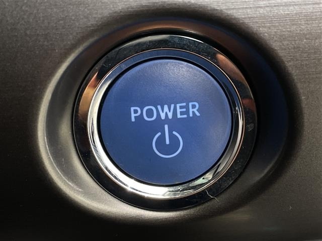Toyota PRIUS 2022 7526287-8