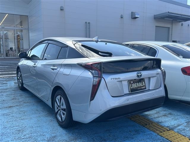 Toyota PRIUS 2016 7526316-1