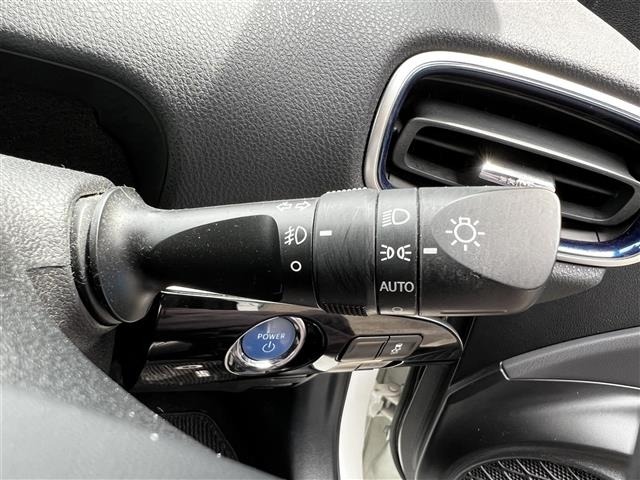 Toyota PRIUS 2019 7526318-10