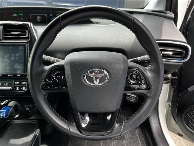 Toyota PRIUS 2019 7526318-3