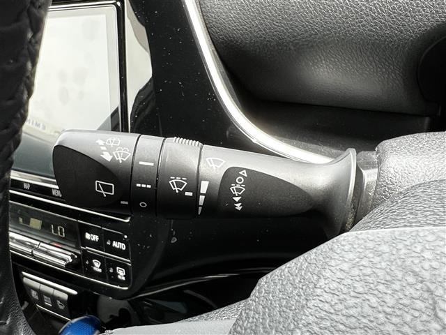 Toyota PRIUS 2019 7526318-9