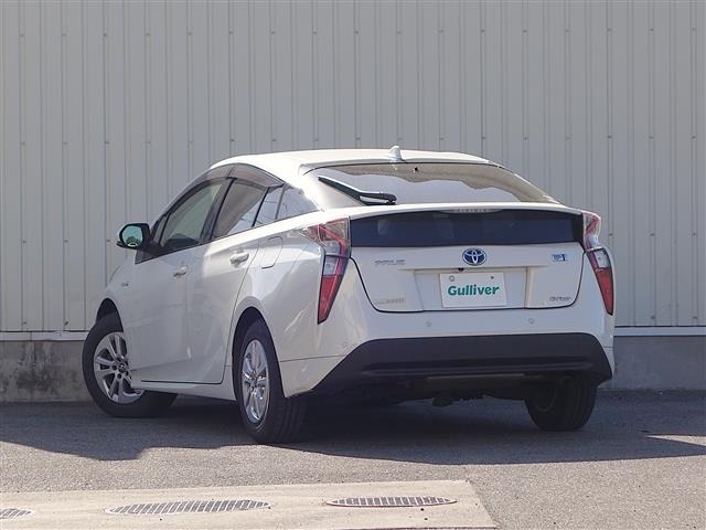 Toyota PRIUS 2018 7526328-13