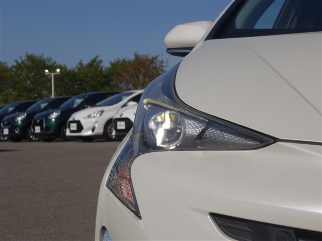 Toyota PRIUS 2018 7526328-2