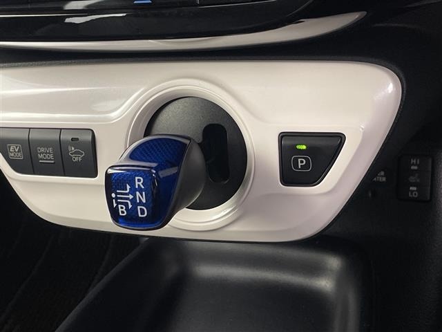 Toyota PRIUS 2016 7526340-12