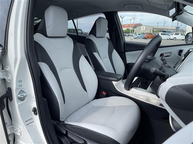 Toyota PRIUS 2017 7526351-12