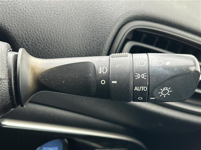 Toyota PRIUS 2018 7526352-1