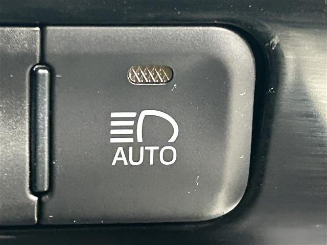 Toyota PRIUS 2018 7526352-11