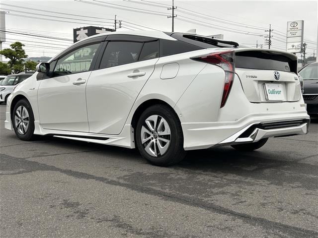 Toyota PRIUS 2018 7526352-17