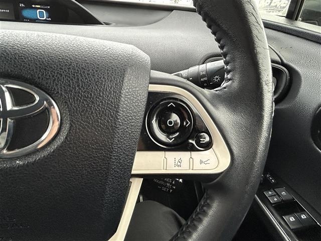 Toyota PRIUS 2018 7526352-24