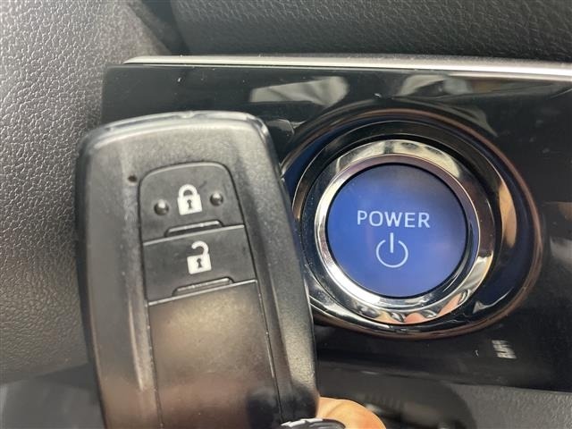 Toyota PRIUS 2020 7526382-9