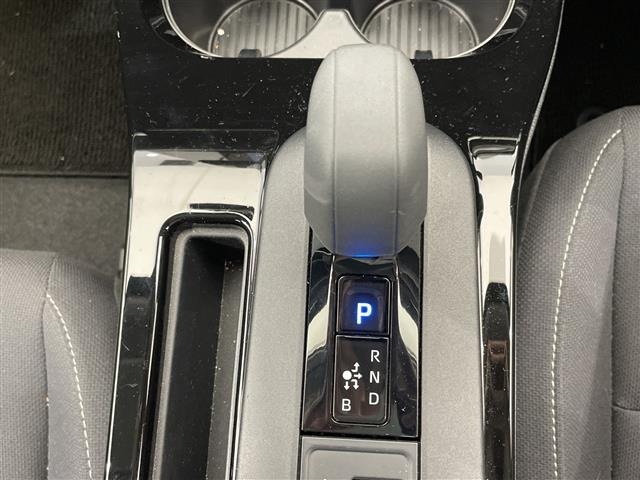 Toyota PRIUS 2024 7526424-22