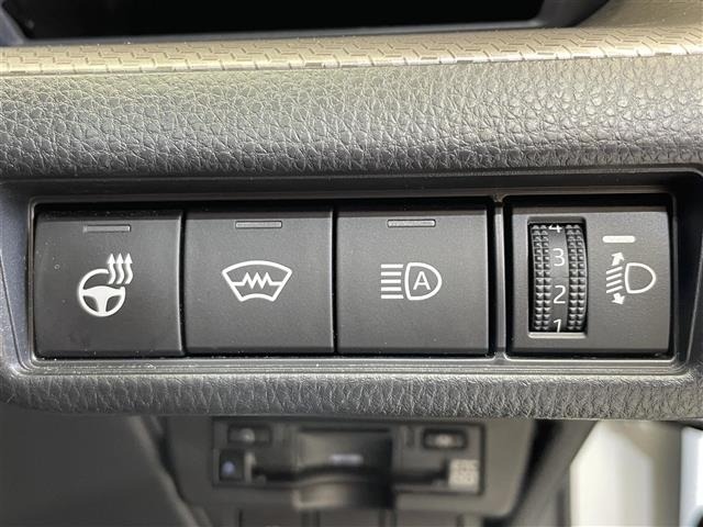 Toyota PRIUS 2023 7526452-3