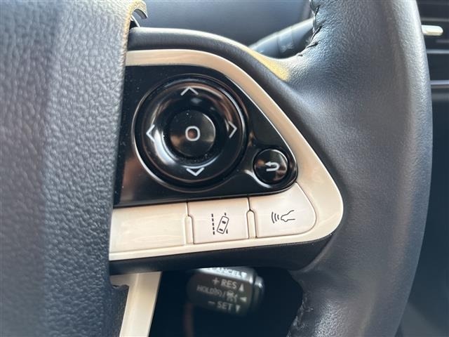 Toyota PRIUS 2017 7526559-4