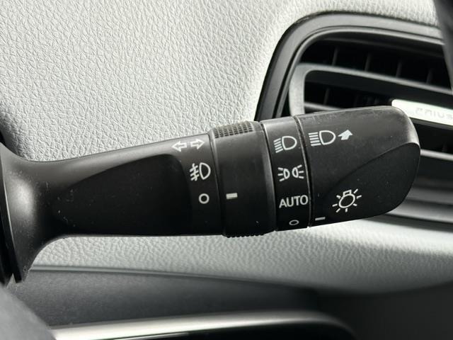 Toyota PRIUS 2017 7526581-1