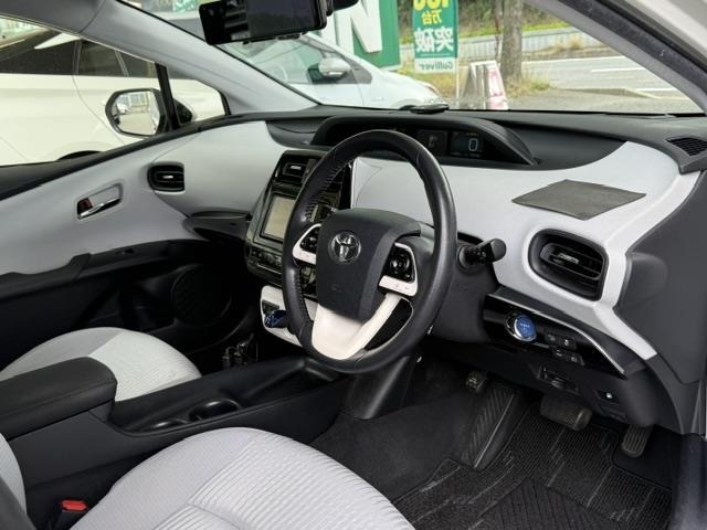 Toyota PRIUS 2017 7526581-15