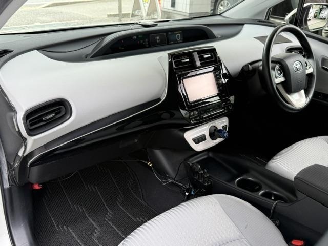 Toyota PRIUS 2017 7526581-17