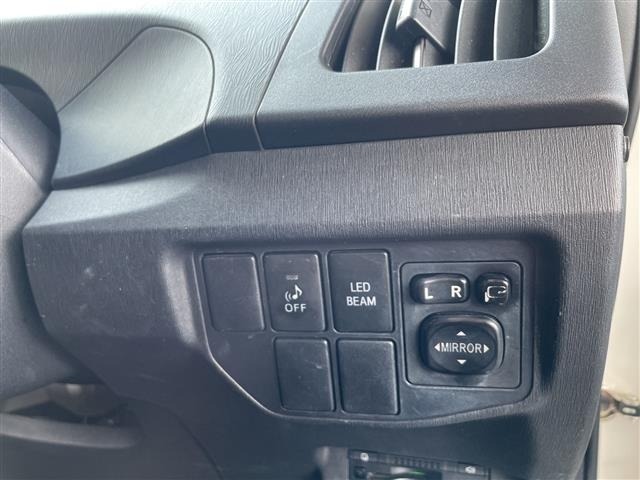 Toyota PRIUS 2014 7526608-8