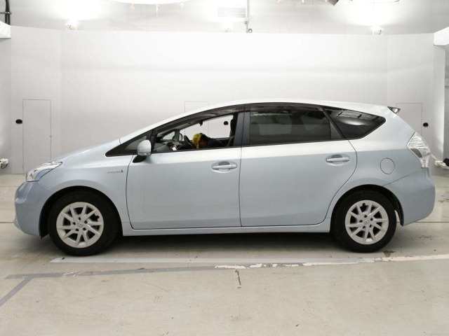 Toyota PRIUS 2011 7539173-4