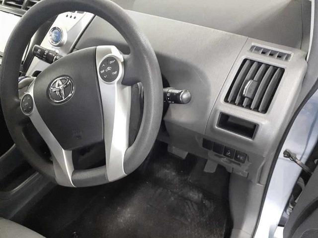 Toyota PRIUS 2011 7539173-9
