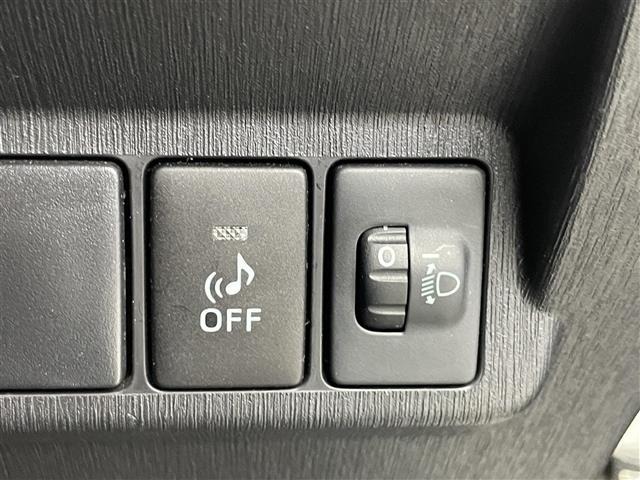 Toyota PRIUS 2017 7539287-12