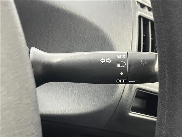 Toyota PRIUS 2017 7539287-9