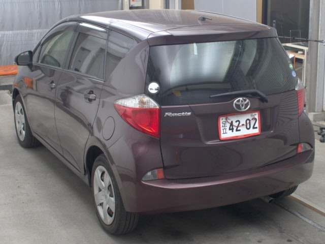 Toyota RACTIS 2013 7539413-1