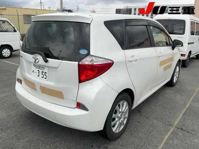Toyota RACTIS 2012 7539415-6