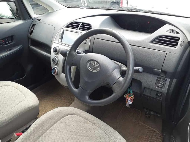 Toyota RACTIS 2006 7539416-7