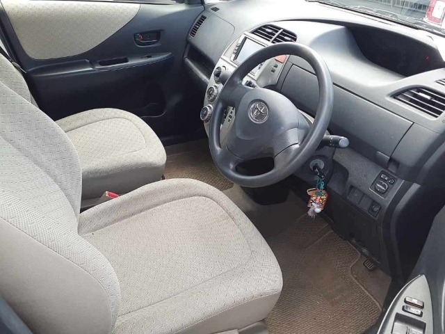 Toyota RACTIS 2006 7539416-8