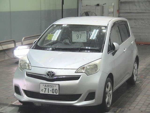 Toyota RACTIS 2012 7539419-4