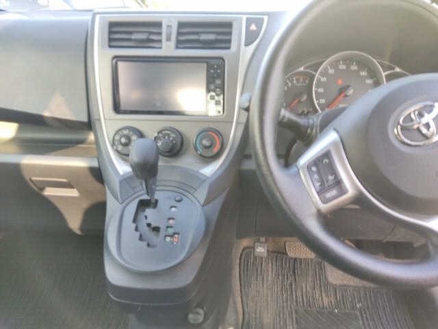 Toyota RACTIS 2012 7539419-6