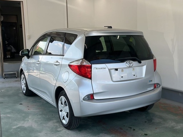 Toyota RACTIS 2011 7539420-1
