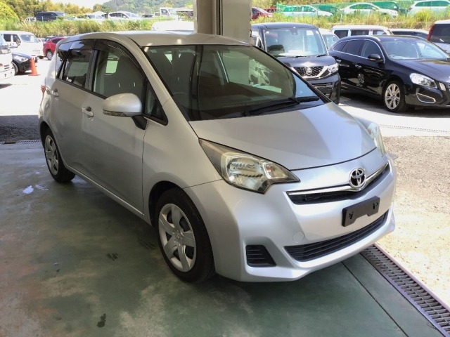 Toyota RACTIS 2011 7539420-3