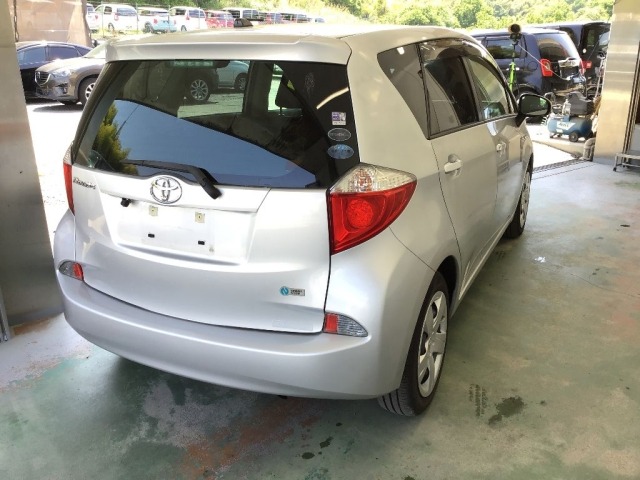 Toyota RACTIS 2011 7539420-4