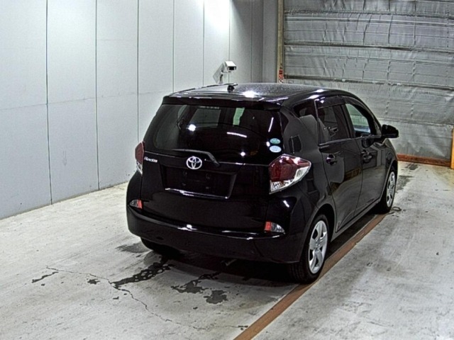 Toyota RACTIS 2014 7539438-5