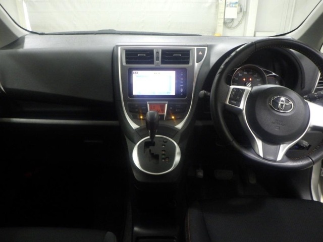 Toyota RACTIS 2014 7539439-3
