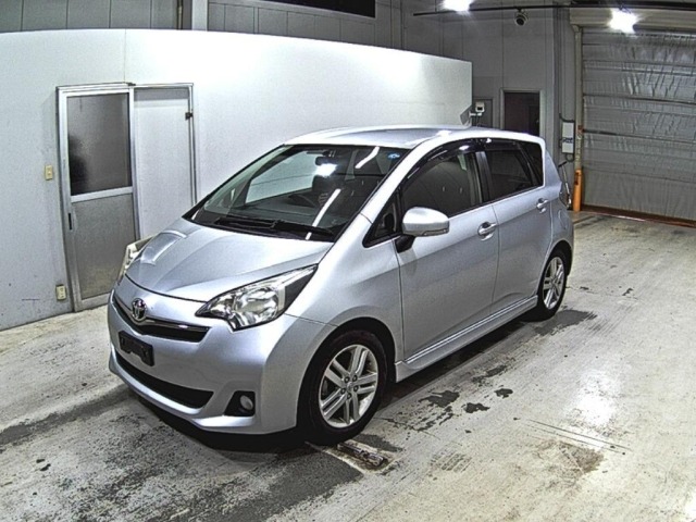 Toyota RACTIS 2014 7539439-4