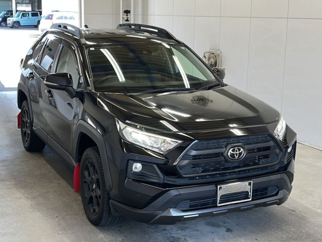 Toyota RAV4 2021 7539044-4