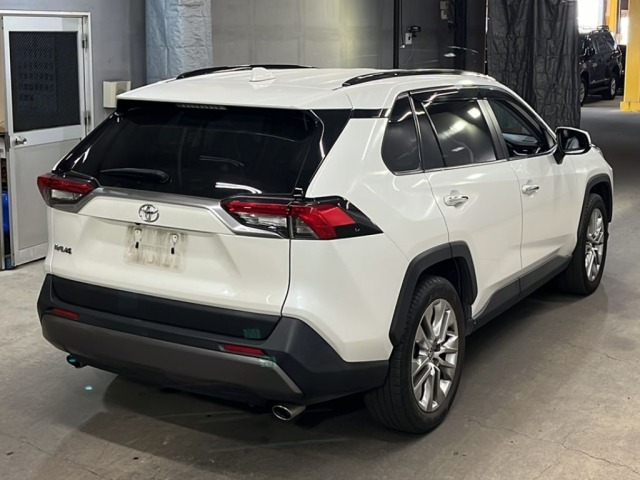 Toyota RAV4 2021 7539127-5